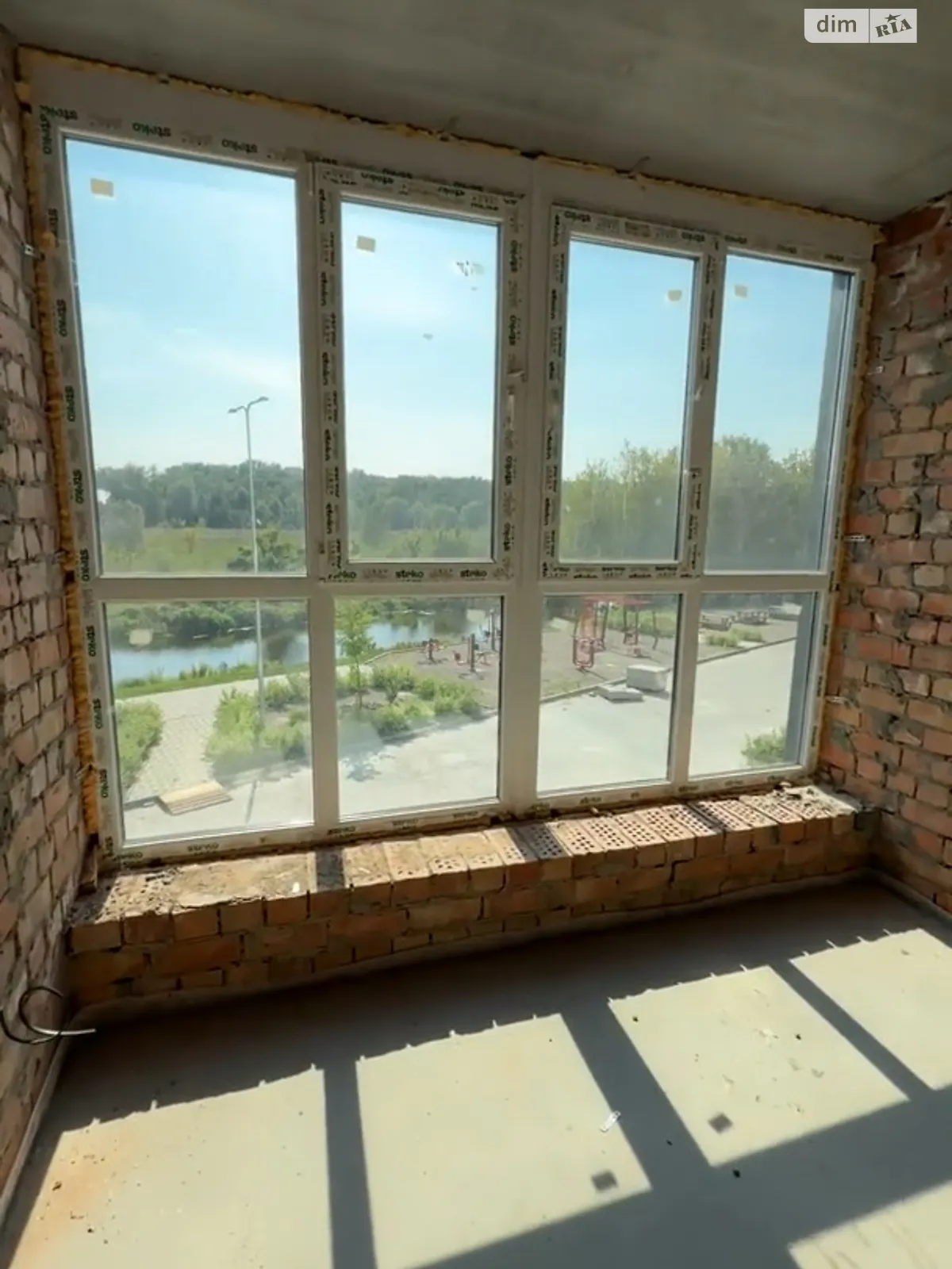 Продается 1-комнатная квартира 20 кв. м в Гостомеле, ул. Мирная, 3А - фото 1