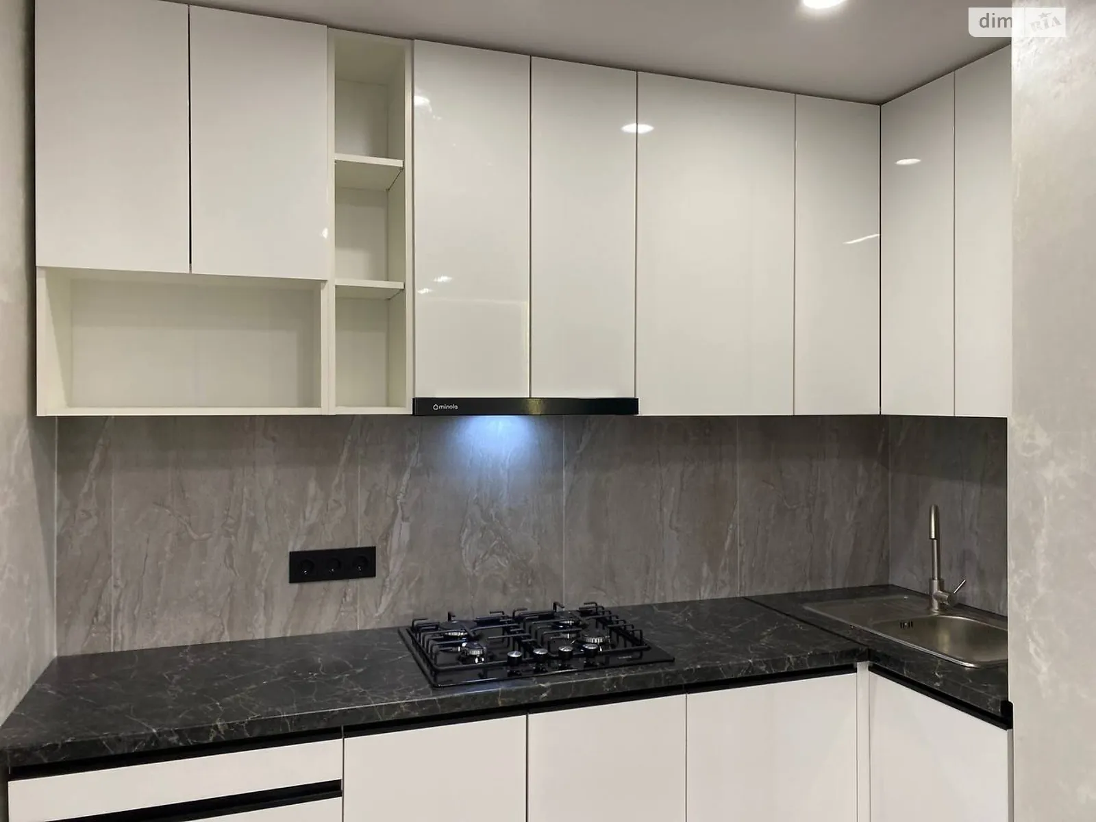 2-комнатная квартира 55 кв. м в Тернополе, ул. Черновецкая - фото 1