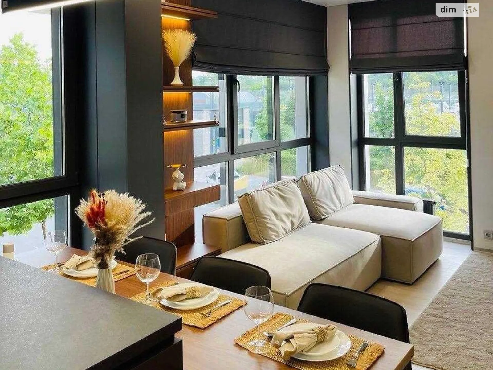 Продается 2-комнатная квартира 62 кв. м в Киеве, ул. Салютная - фото 1