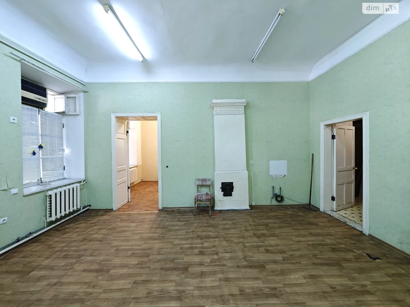 Сдается в аренду офис 80 кв. м в бизнес-центре, цена: 10000 грн - фото 1