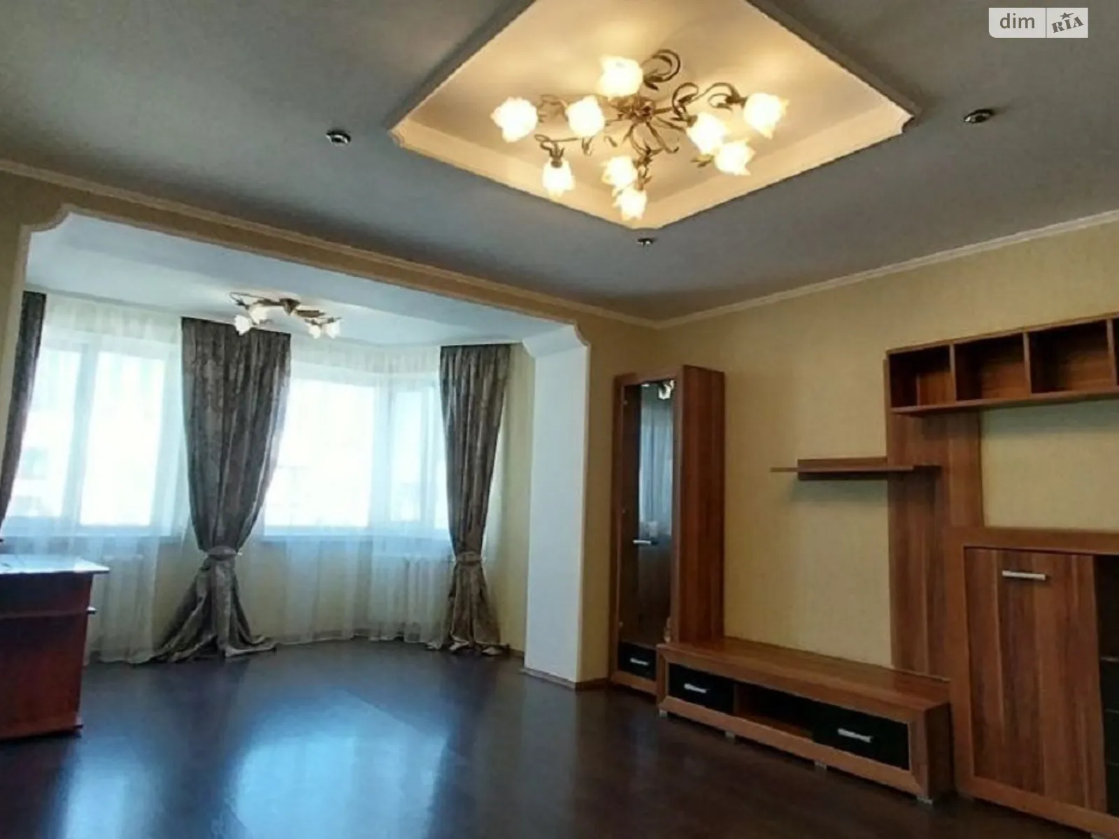 Продается 1-комнатная квартира 45.8 кв. м в Одессе, ул. Ярослава Баиса(Владимира Высоцкого) - фото 1