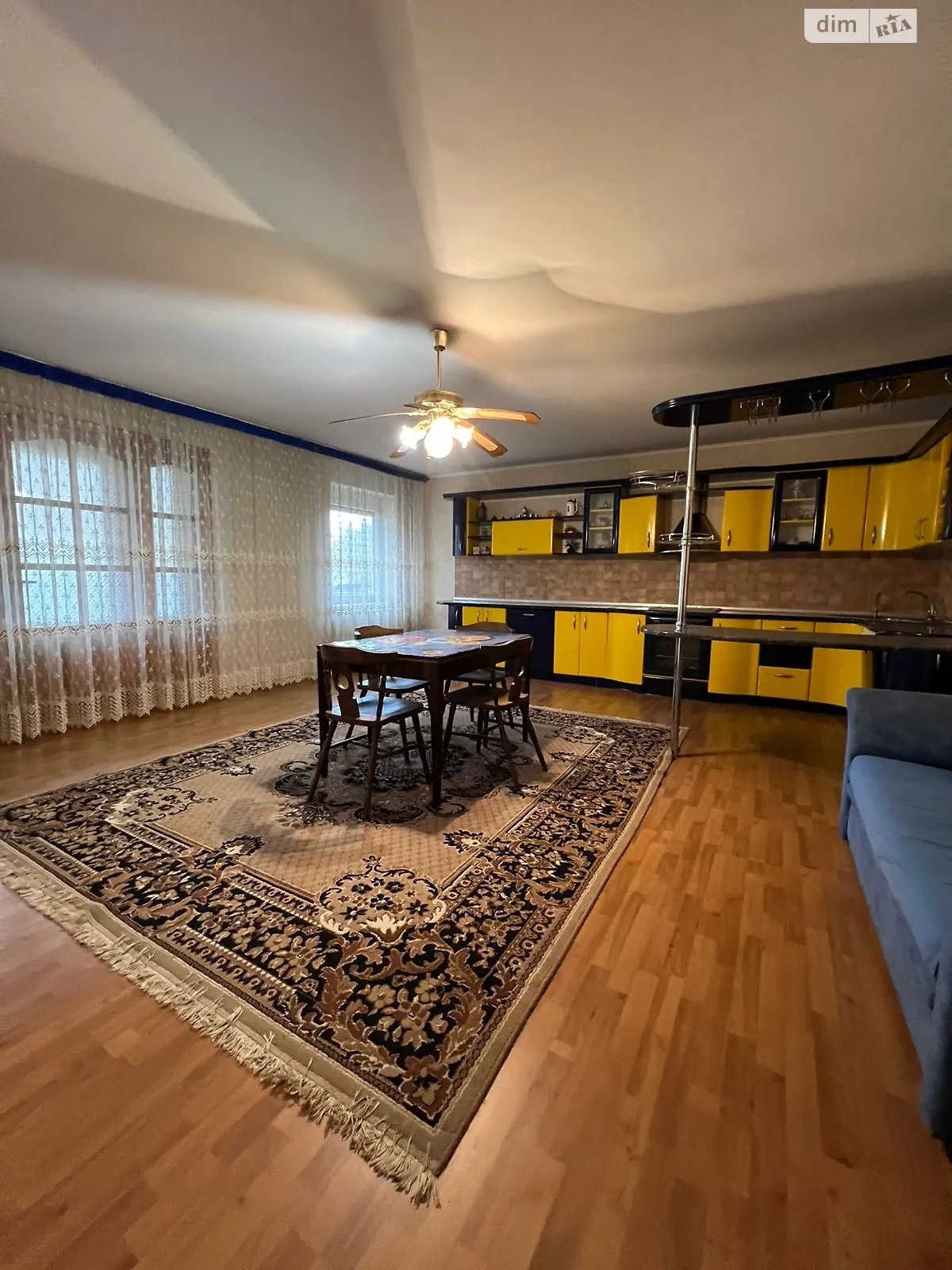 Сдается в аренду часть дома 160 кв. м с беседкой, цена: 500 € - фото 1