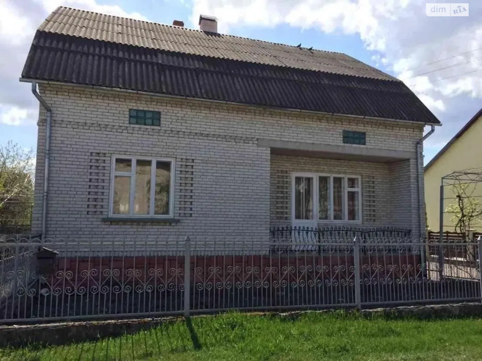 Продается дом на 2 этажа 170 кв. м с террасой, цена: 120000 $ - фото 1