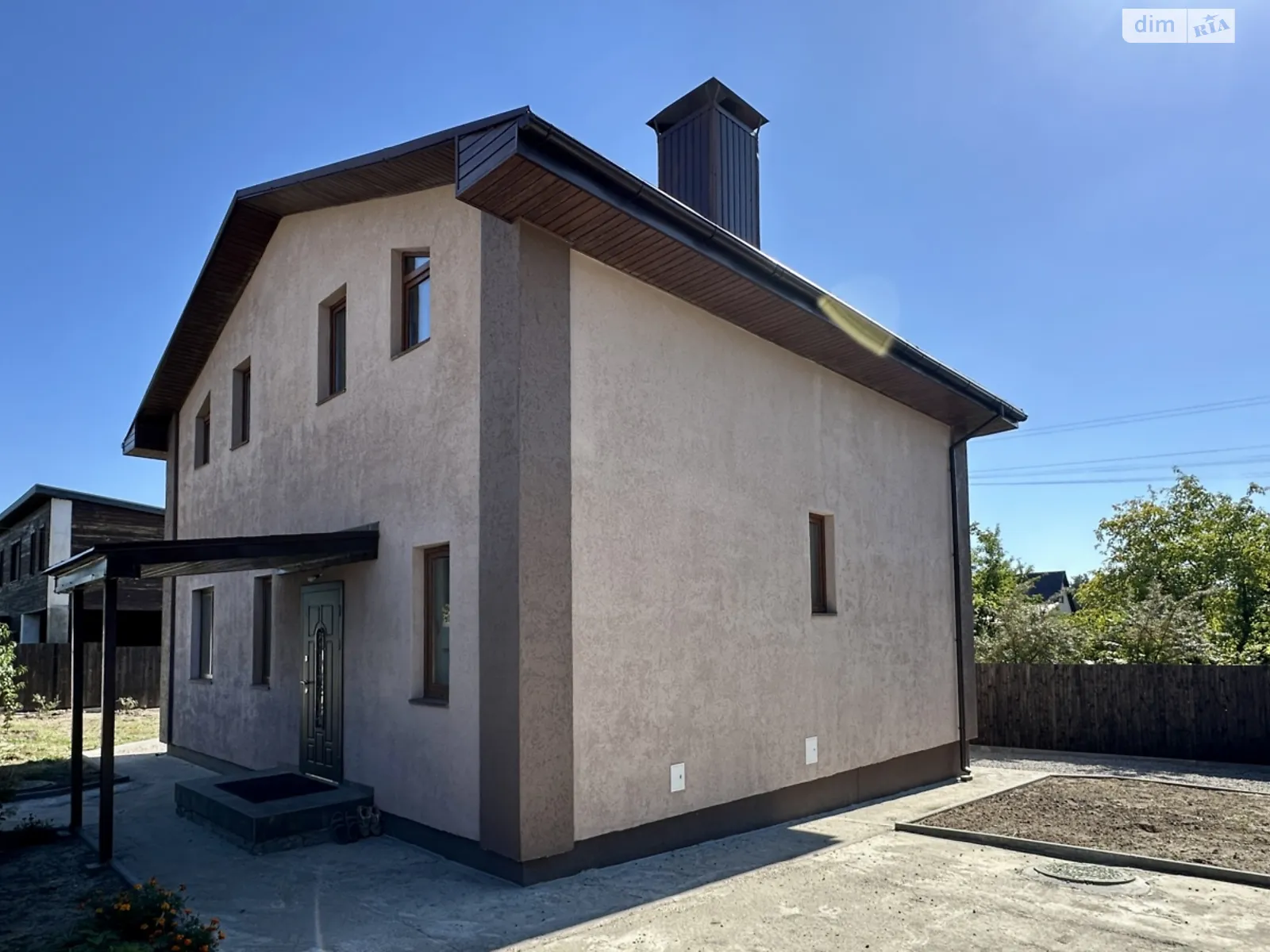 Продается дом на 2 этажа 133.4 кв. м с гаражом, цена: 155000 $ - фото 1