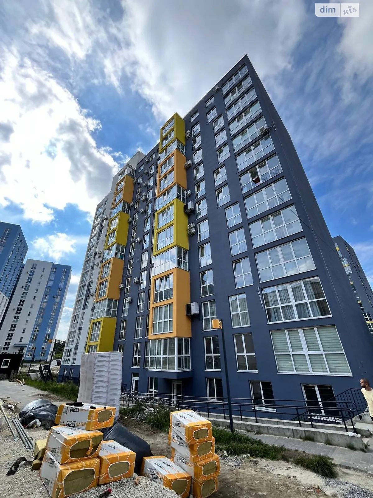 Продается 2-комнатная квартира 70 кв. м в Львове, ул. Гнездовского, 75Г - фото 1
