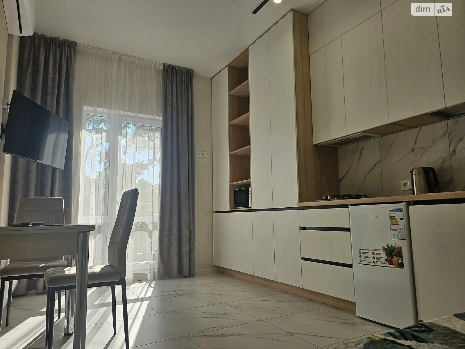 Сдается в аренду 1-комнатная квартира в Одессе, ул. Дача Ковалевского, 91 - фото 1