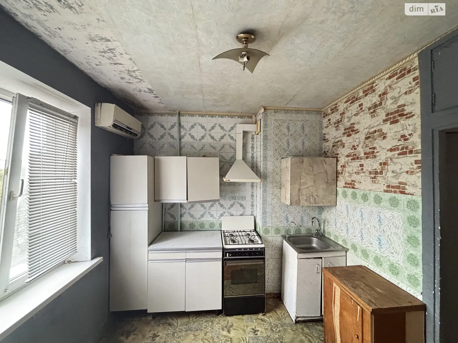 Продается 1-комнатная квартира 35 кв. м в Полтаве, бул. Победоносцева Юрия - фото 1