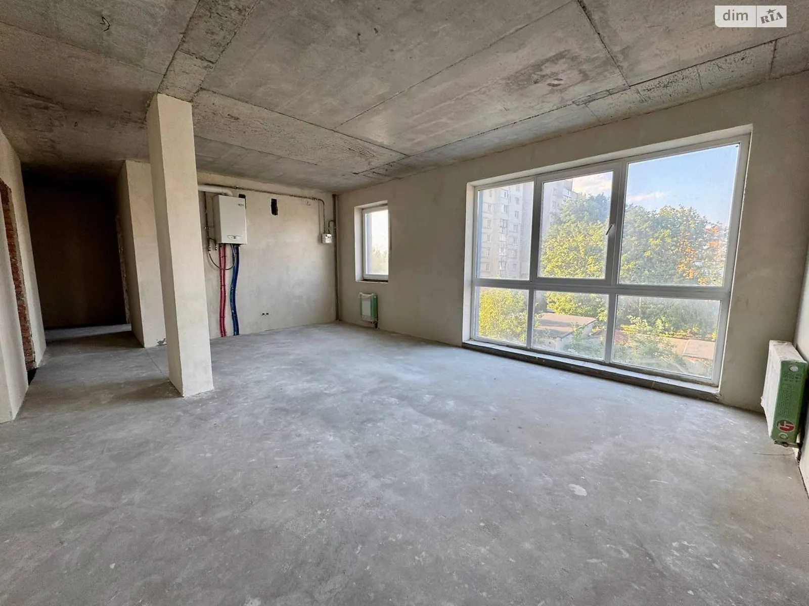 Продается 3-комнатная квартира 84.8 кв. м в Ровно, ул. Студенческая, 18 - фото 1