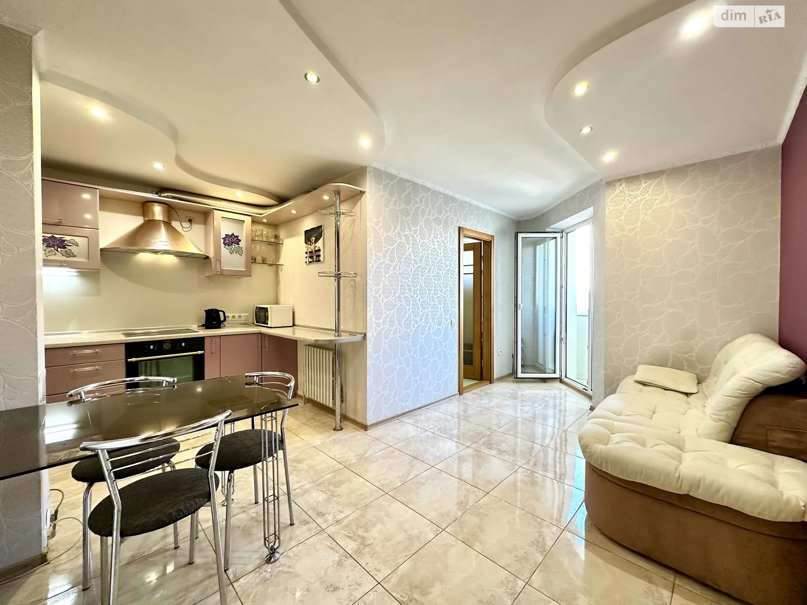 Продается 2-комнатная квартира 65.8 кв. м в Днепре, просп. Мира - фото 1