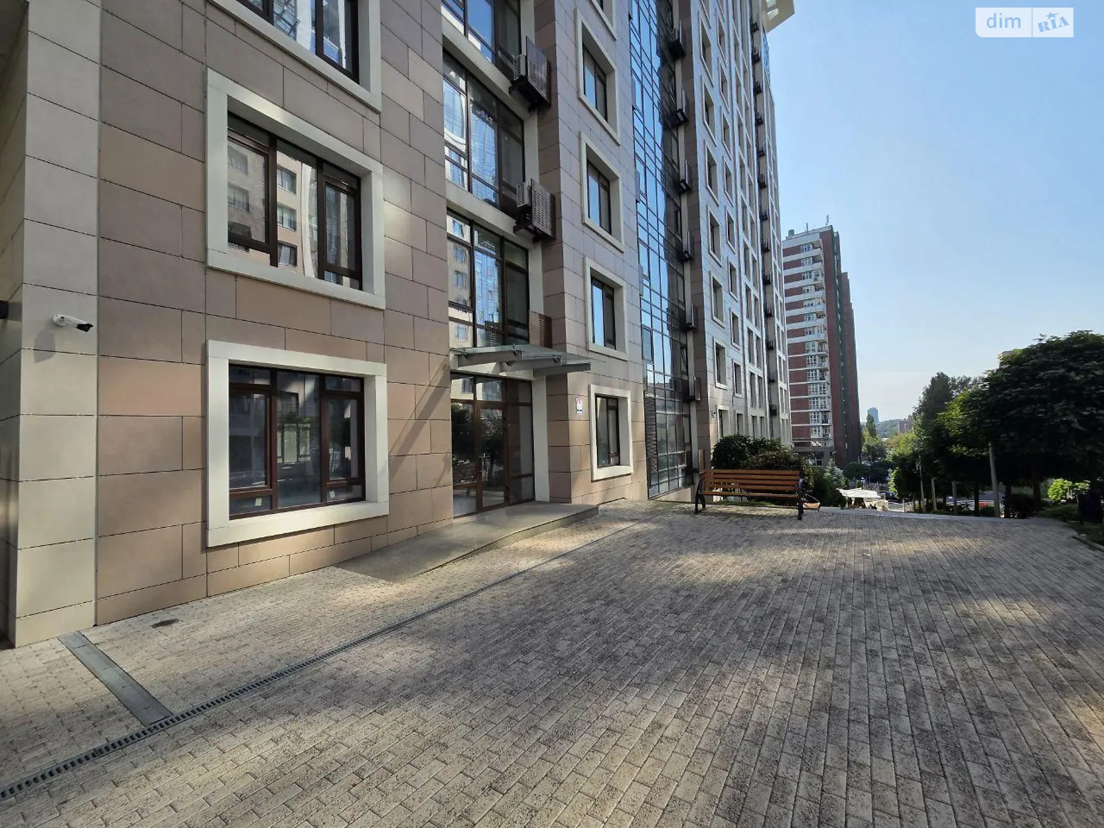 Сдается в аренду помещения свободного назначения 450 кв. м в 24-этажном здании, цена: 5400 $ - фото 1