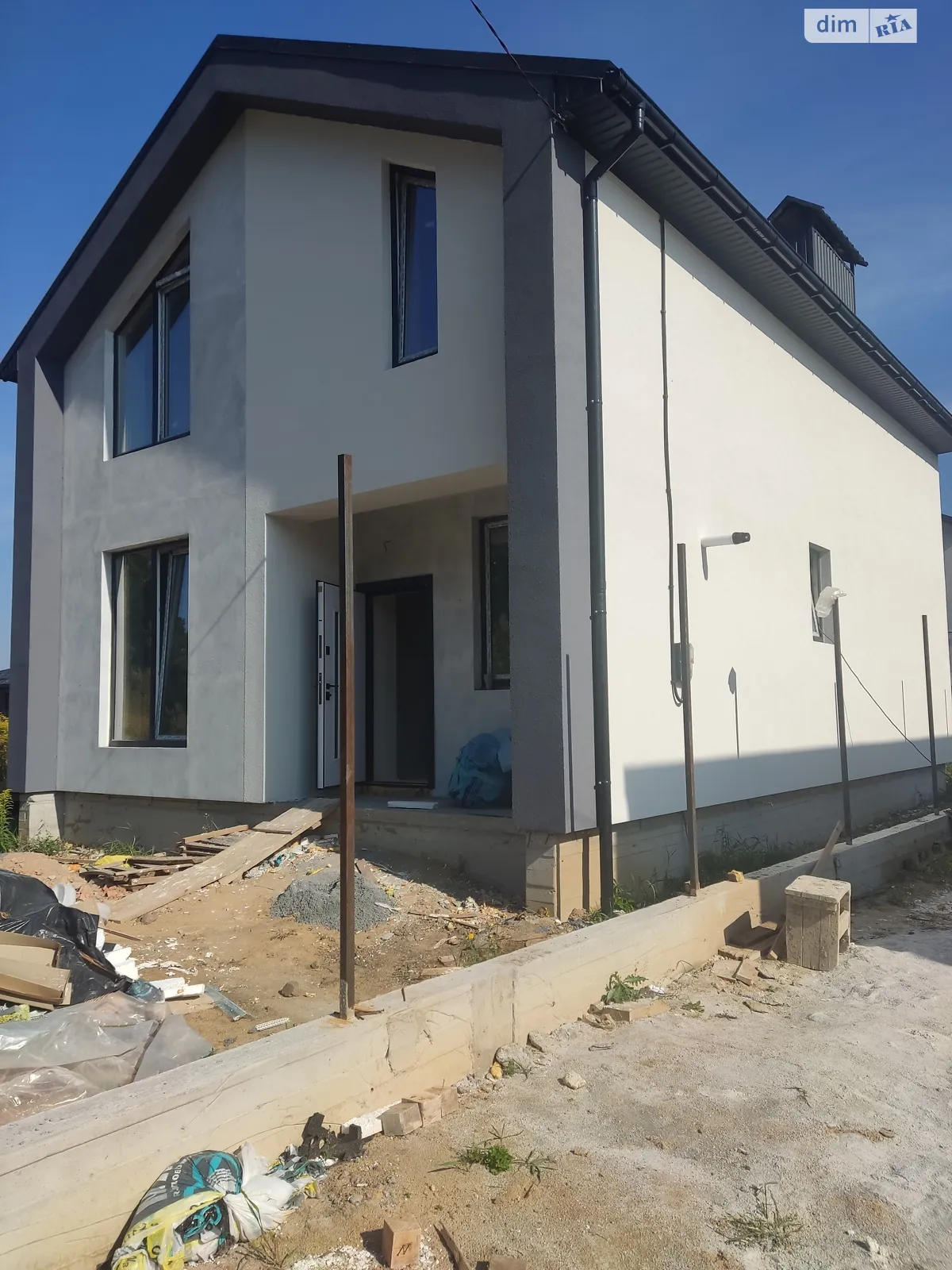 Продается дом на 2 этажа 125 кв. м с мансардой, цена: 100000 $ - фото 1
