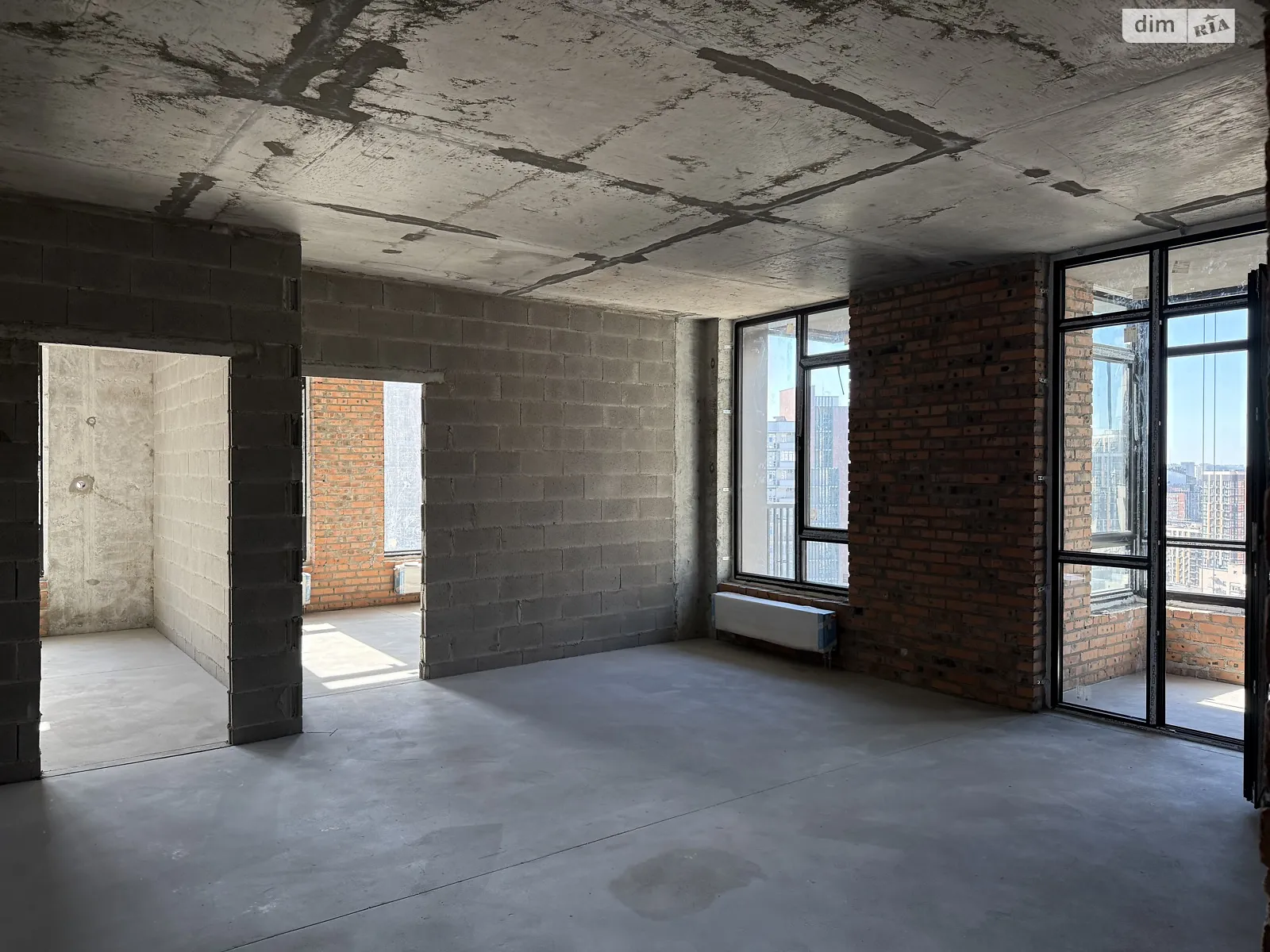 Продается 2-комнатная квартира 87.2 кв. м в Киеве, ул. Василия Тютюнника, 39/2 - фото 1