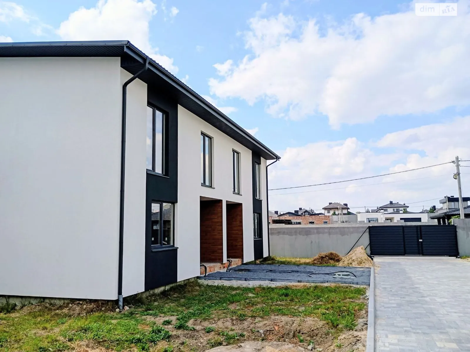 ул. Киевская Автовокзал Ровно, цена: 75000 $ - фото 1