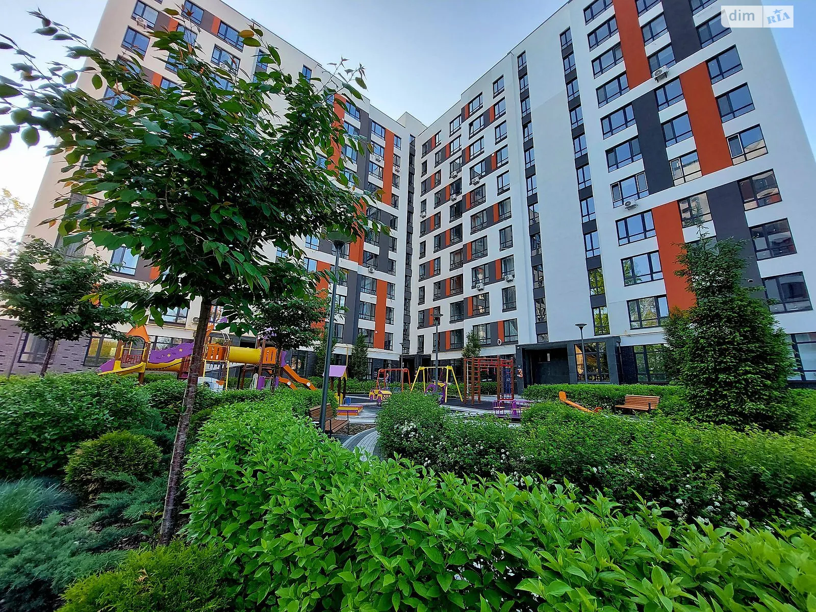 Продається 2-кімнатна квартира 57.9 кв. м у Ірпені, вул. Павленка, 56 - фото 1