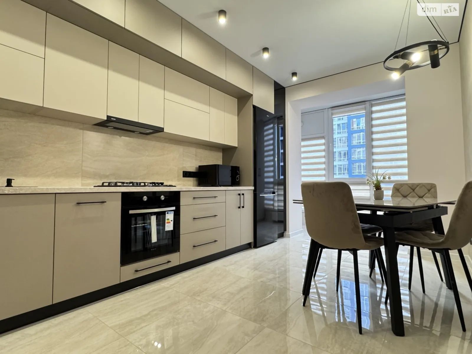 Сдается в аренду 1-комнатная квартира 46 кв. м в Ивано-Франковске, ул. Княгинин - фото 1