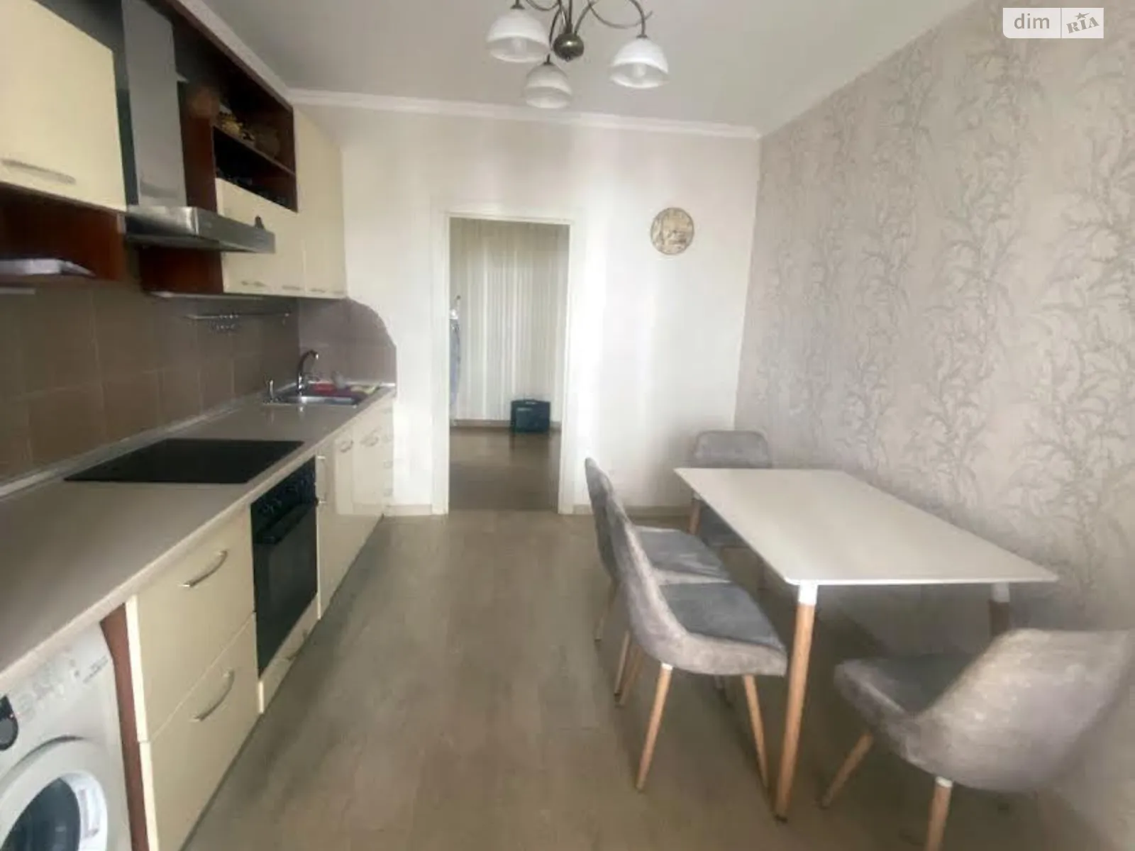 Продается 3-комнатная квартира 105 кв. м в Киеве, ул. Левка Лукьяненко, 13А - фото 1