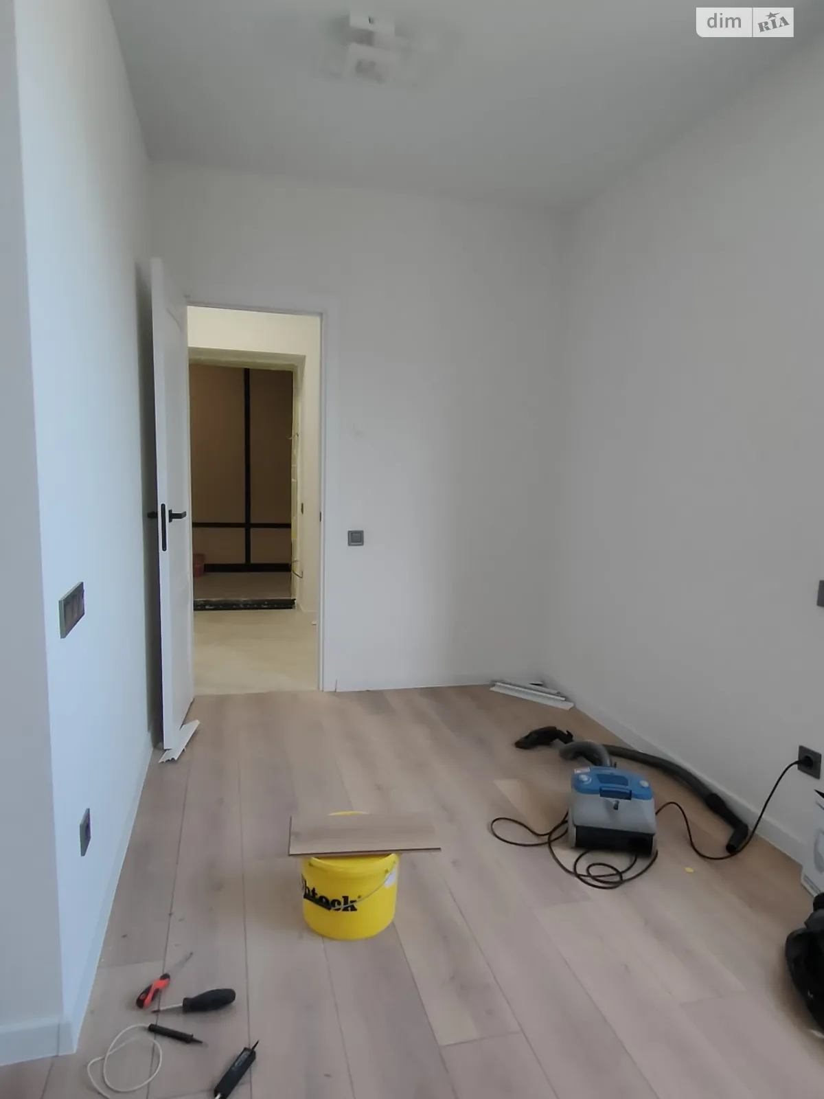 Продается 1-комнатная квартира 33 кв. м в Ирпене, ул. Соборная(ІІІ Интернационала), 2К/27 - фото 1