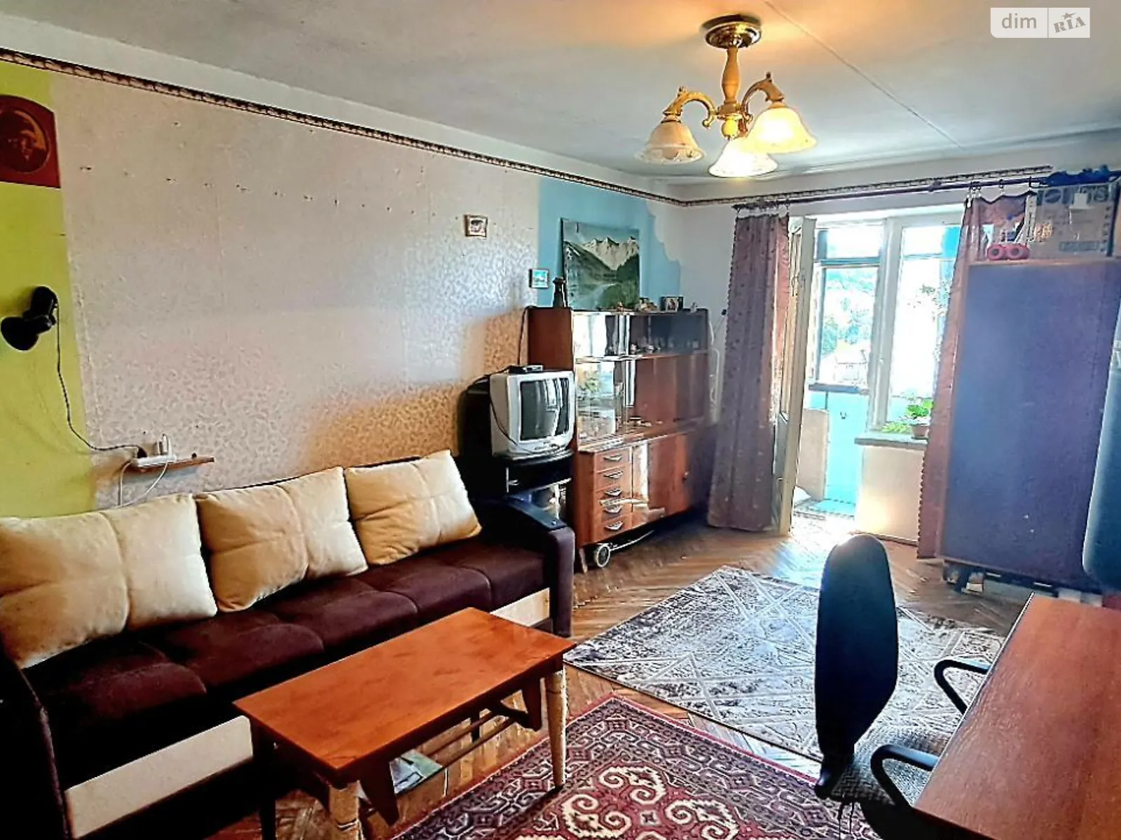 Продається 1-кімнатна квартира 29.4 кв. м у Хусті, вул. Академіка Пирогова, 27А - фото 1