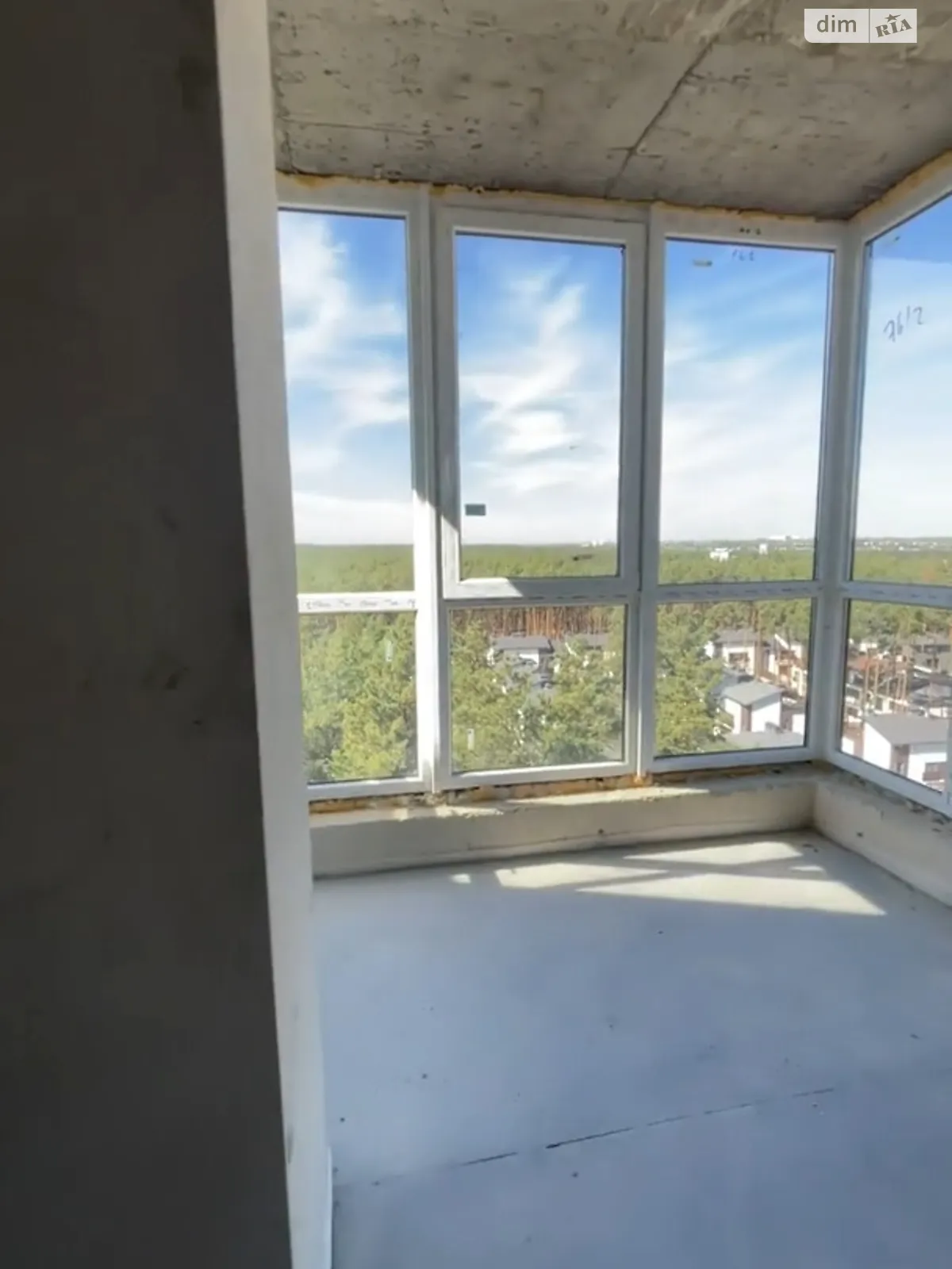 Продается 3-комнатная квартира 96 кв. м в Гостомеле, ул. Соборная - фото 1