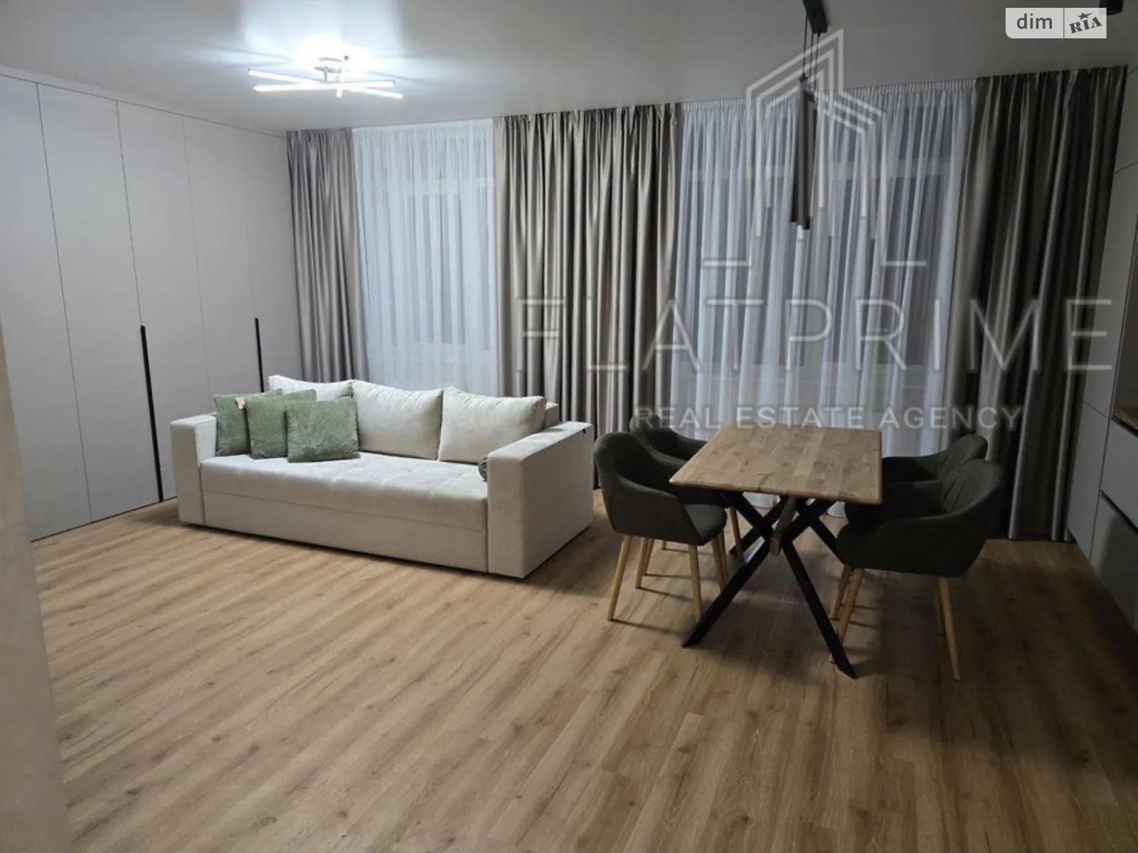 Продается 2-комнатная квартира 59 кв. м в Киеве, ул. Братьев Чибинеевых(Черниговская), 8 - фото 1