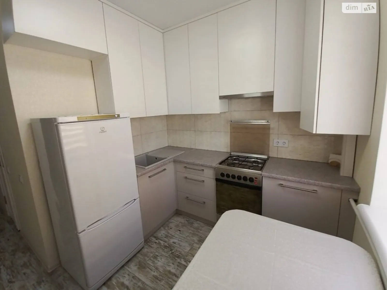 Сдается в аренду 1-комнатная квартира 41 кв. м в Хмельницком, ул. Кармелюка, 11 - фото 1