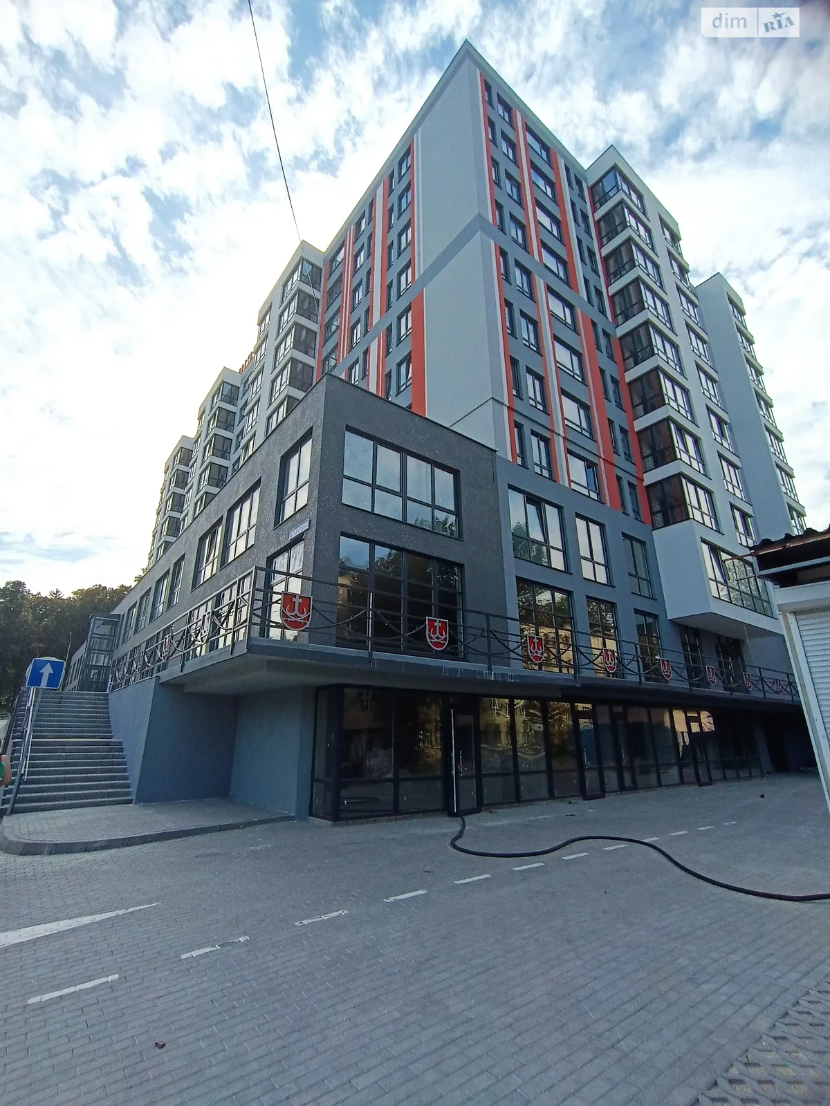 Продается 1-комнатная квартира 51 кв. м в Виннице, ул. Привокзальная, 30 - фото 1