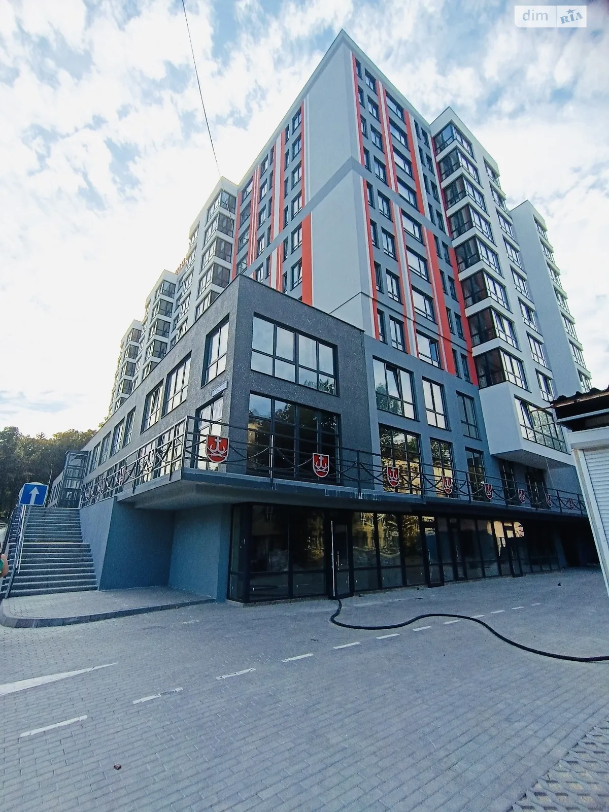 Продається 1-кімнатна квартира 51.4 кв. м у Вінниці, пл. Привокзальна, 30 - фото 1