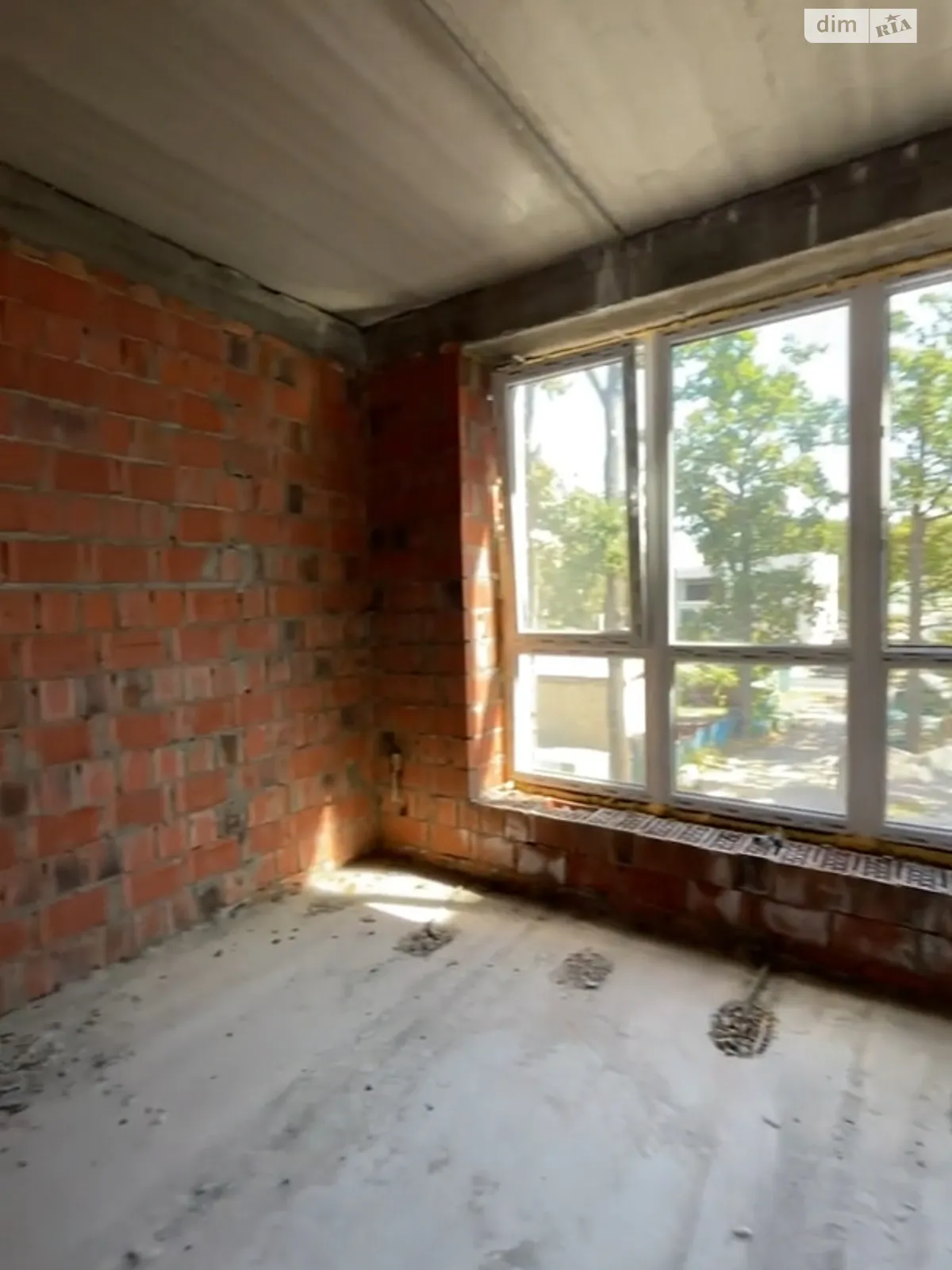 Продається 1-кімнатна квартира 30 кв. м у Ірпені, вул. Северинівська, 131В - фото 1