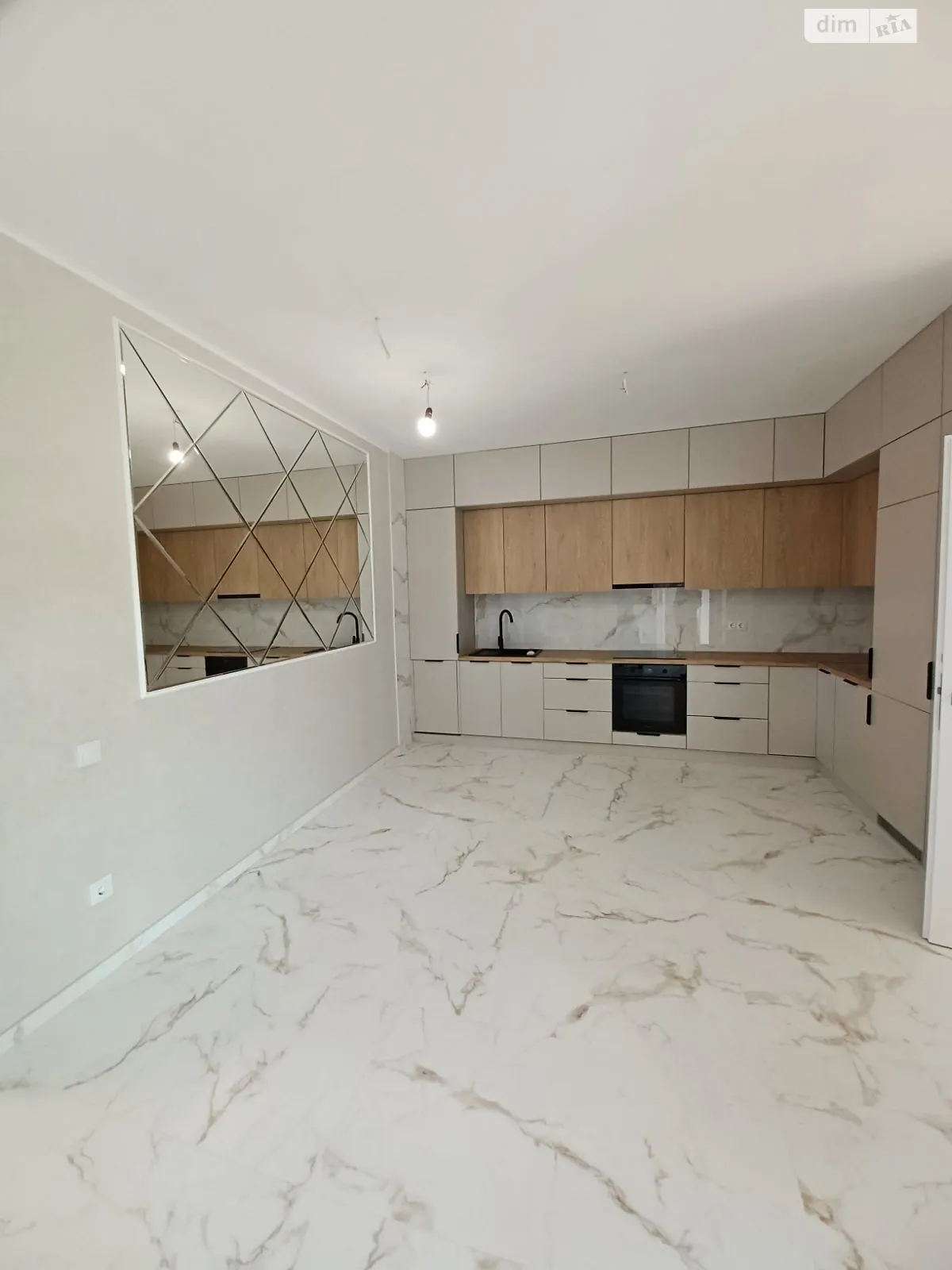 3-комнатная квартира 73 кв. м в, цена: 94000 $ - фото 1