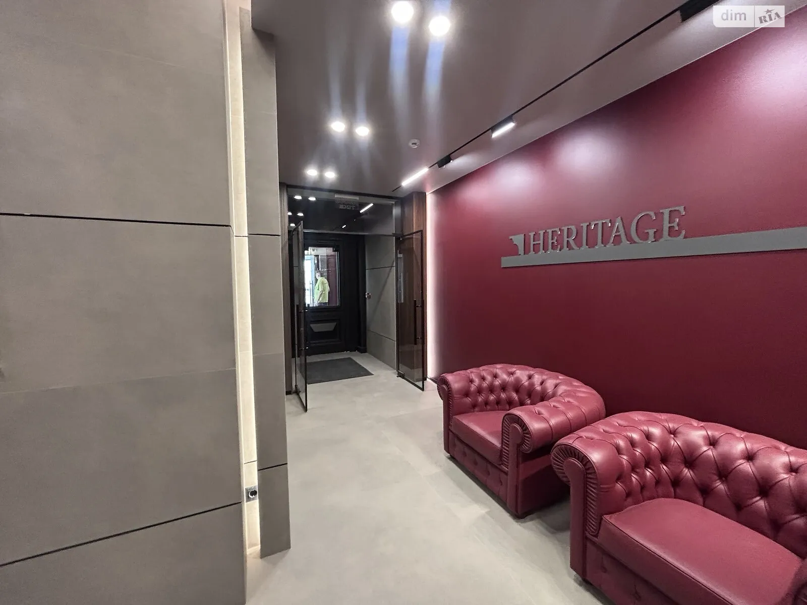 Продается 1-комнатная квартира 45 кв. м в Одессе, ул. Гимназическая - фото 1