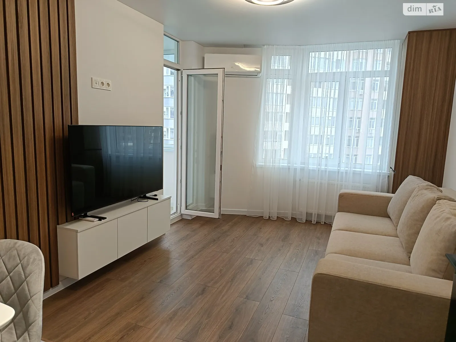 2-кімнатна квартира 81.6 кв. м у Тернополі, вул. Київська, 9Д - фото 1