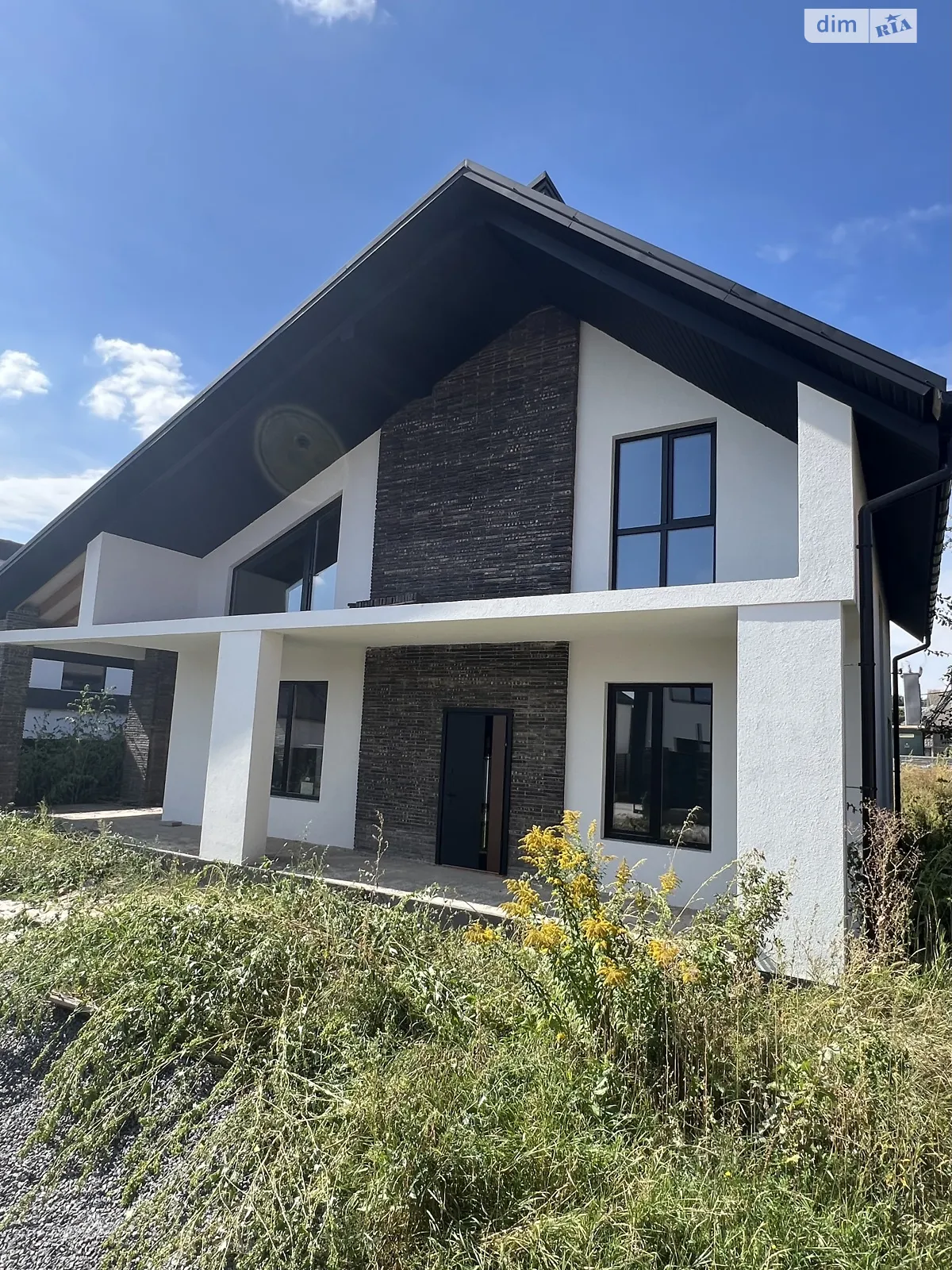 Продается дом на 2 этажа 172 кв. м с балконом, цена: 150000 $ - фото 1