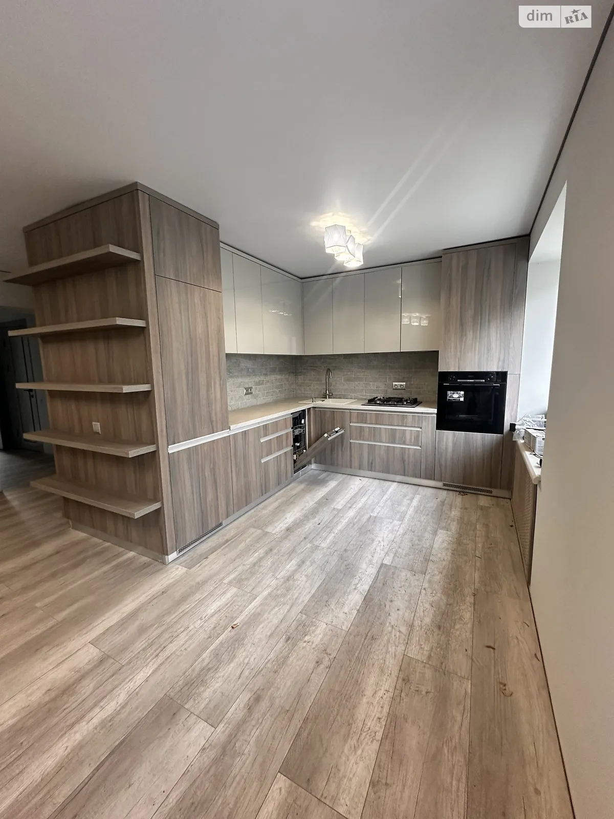 3-комнатная квартира 57.7 кв. м в Тернополе, ул. Лепкого Богдана, 14 - фото 1