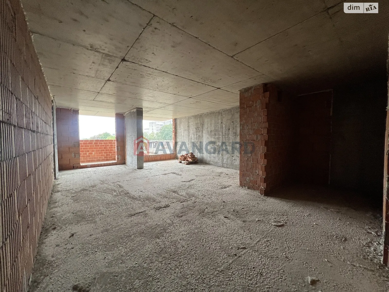 Продается 1-комнатная квартира 52 кв. м в Львове, ул. Раковского, 24А - фото 1