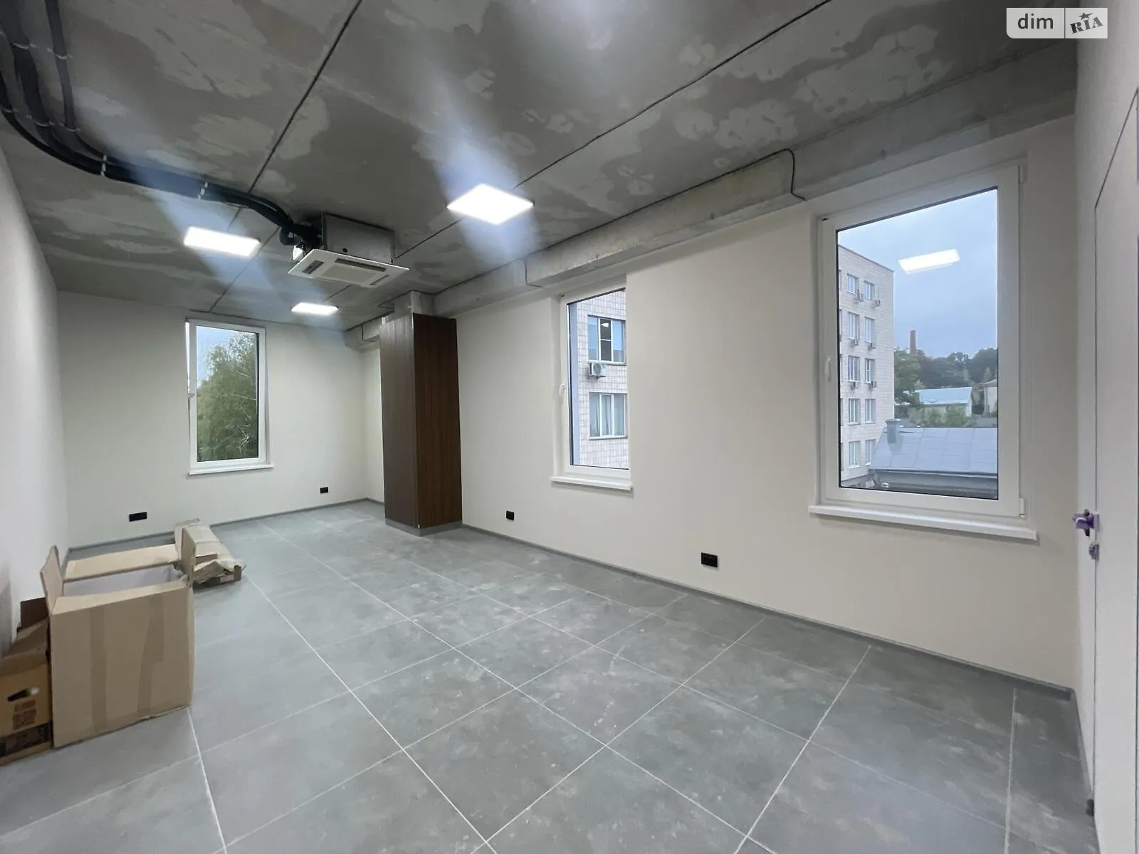 Сдается в аренду помещения свободного назначения 32 кв. м в 9-этажном здании, цена: 14805 грн - фото 1