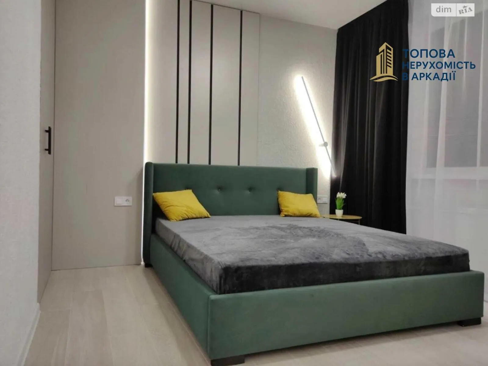 Продается 1-комнатная квартира 46 кв. м в Одессе, ул. Генуэзская, 3В - фото 1