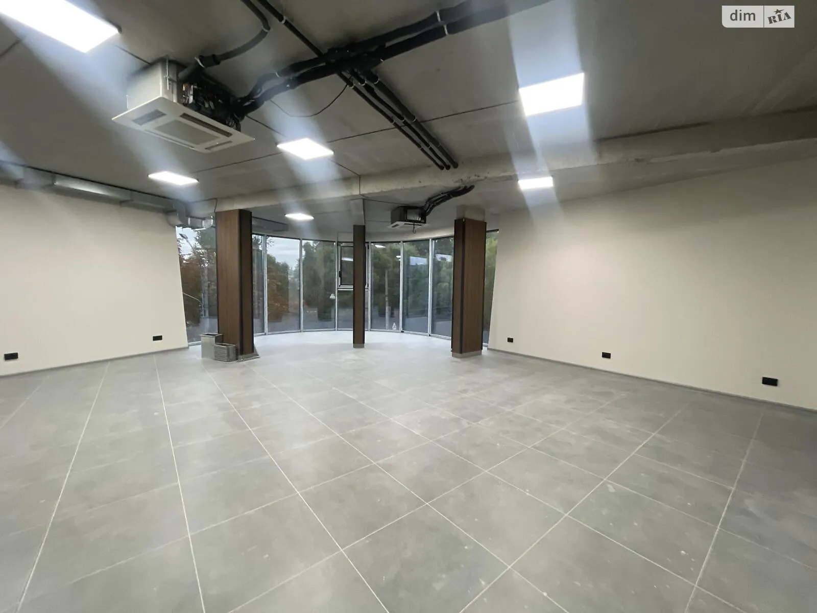 Сдается в аренду помещения свободного назначения 69 кв. м в 9-этажном здании, цена: 41820 грн - фото 1