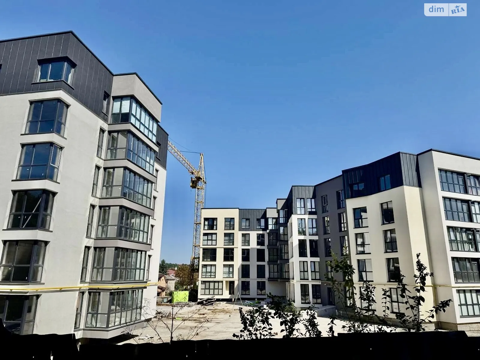 Продается 1-комнатная квартира 38.96 кв. м в Черткове, ул. Монастырская, 2А - фото 1