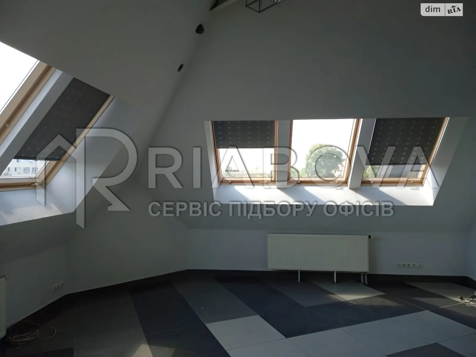 Сдается в аренду офис 456 кв. м в бизнес-центре, цена: 70378 грн - фото 1