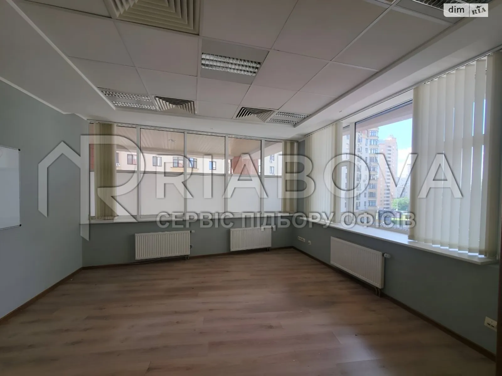 Сдается в аренду офис 815 кв. м в бизнес-центре, цена: 8150 $ - фото 1
