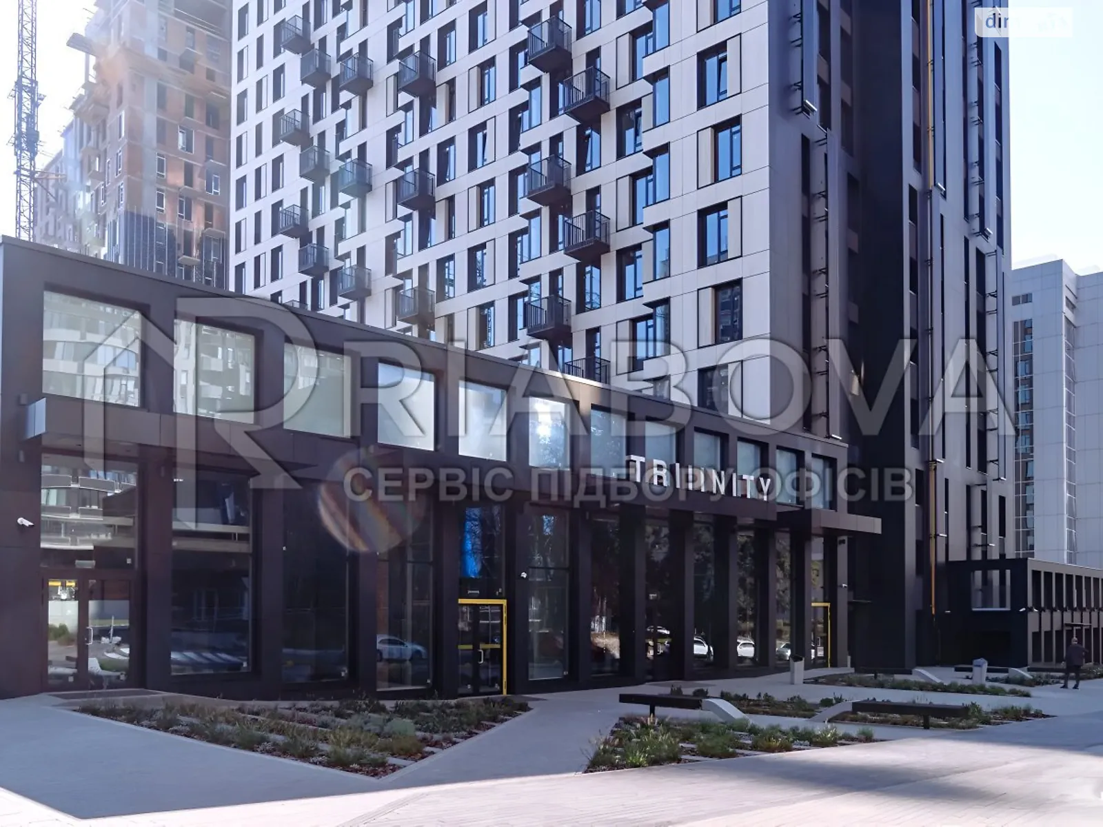 Сдается в аренду помещения свободного назначения 154.2 кв. м в 23-этажном здании, цена: 6630 $ - фото 1