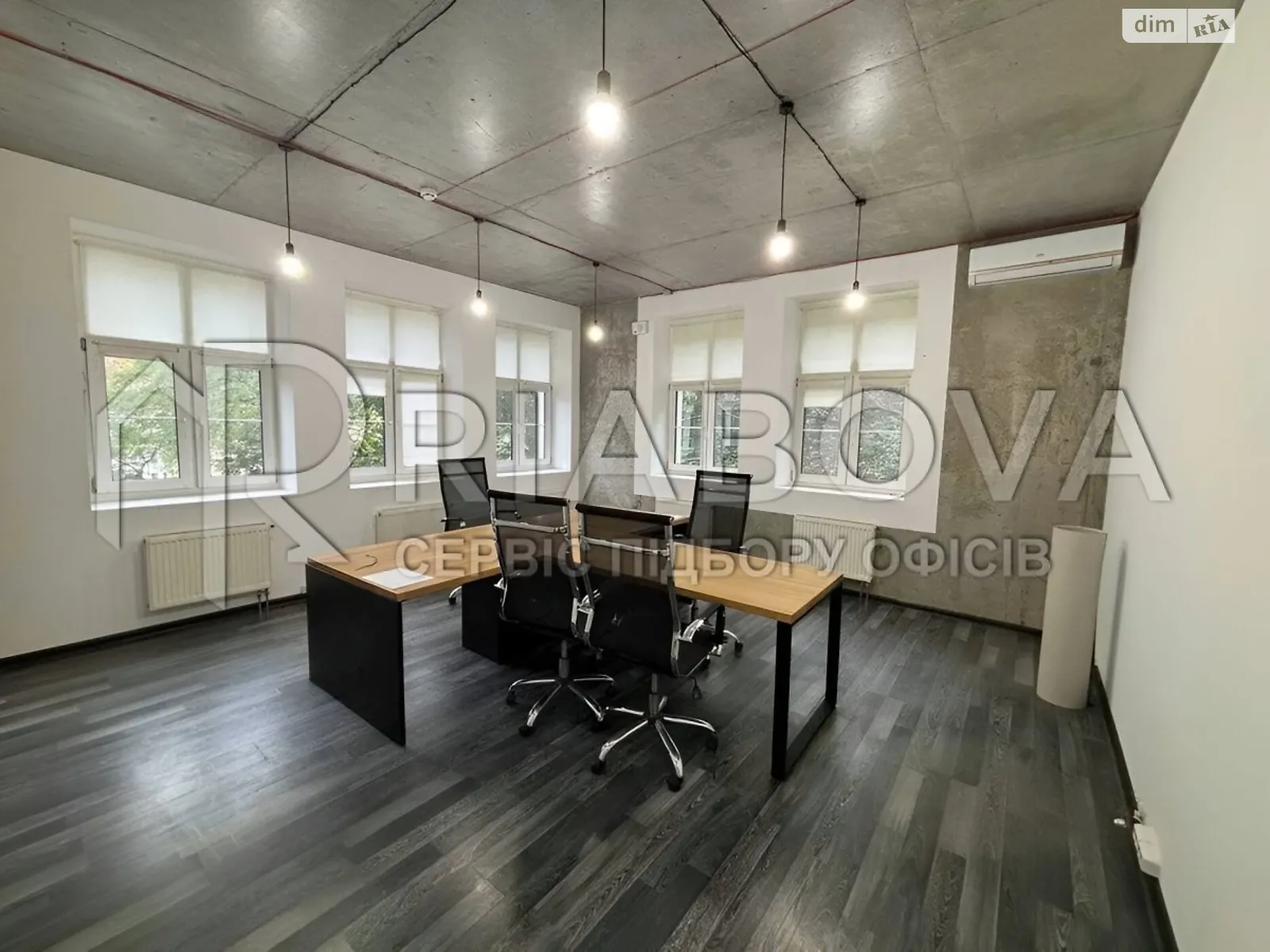 Сдается в аренду офис 90.6 кв. м в бизнес-центре, цена: 74201 грн - фото 1