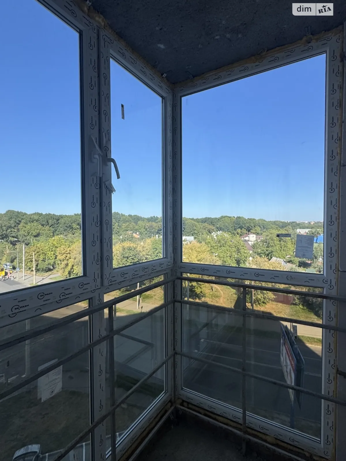 Продается 1-комнатная квартира 45 кв. м в Полтаве, ул. Весенняя - фото 1