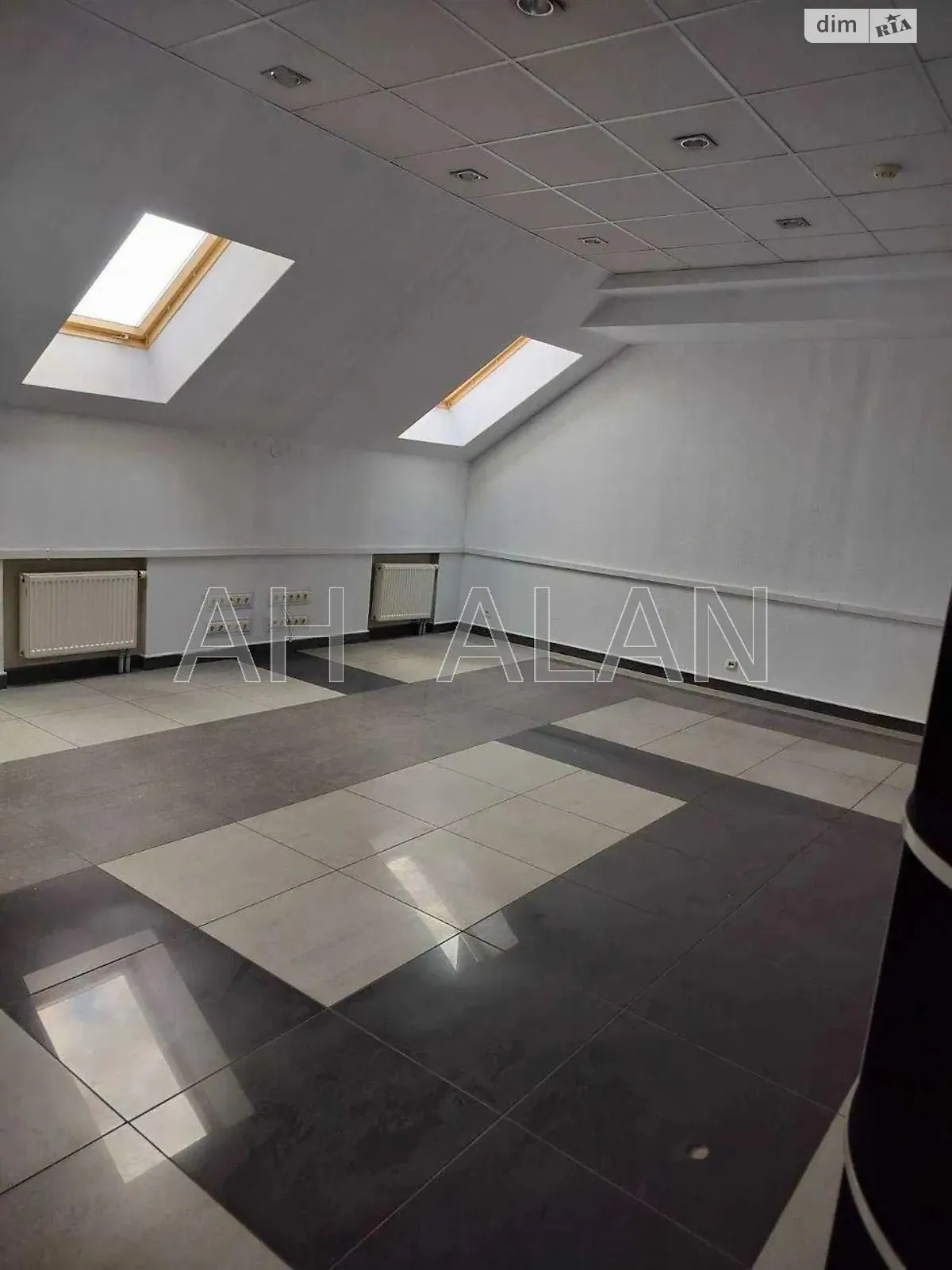Сдается в аренду офис 420 кв. м в бизнес-центре, цена: 45000 грн - фото 1