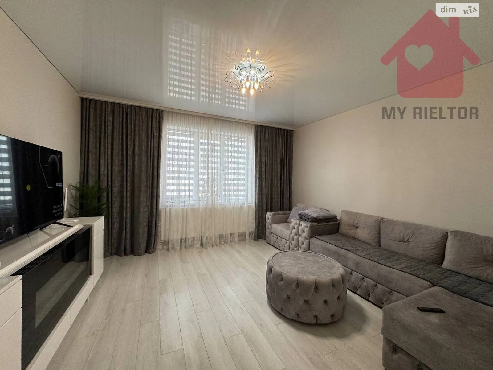 Продается дом на 2 этажа 84 кв. м с камином, цена: 97000 $ - фото 1