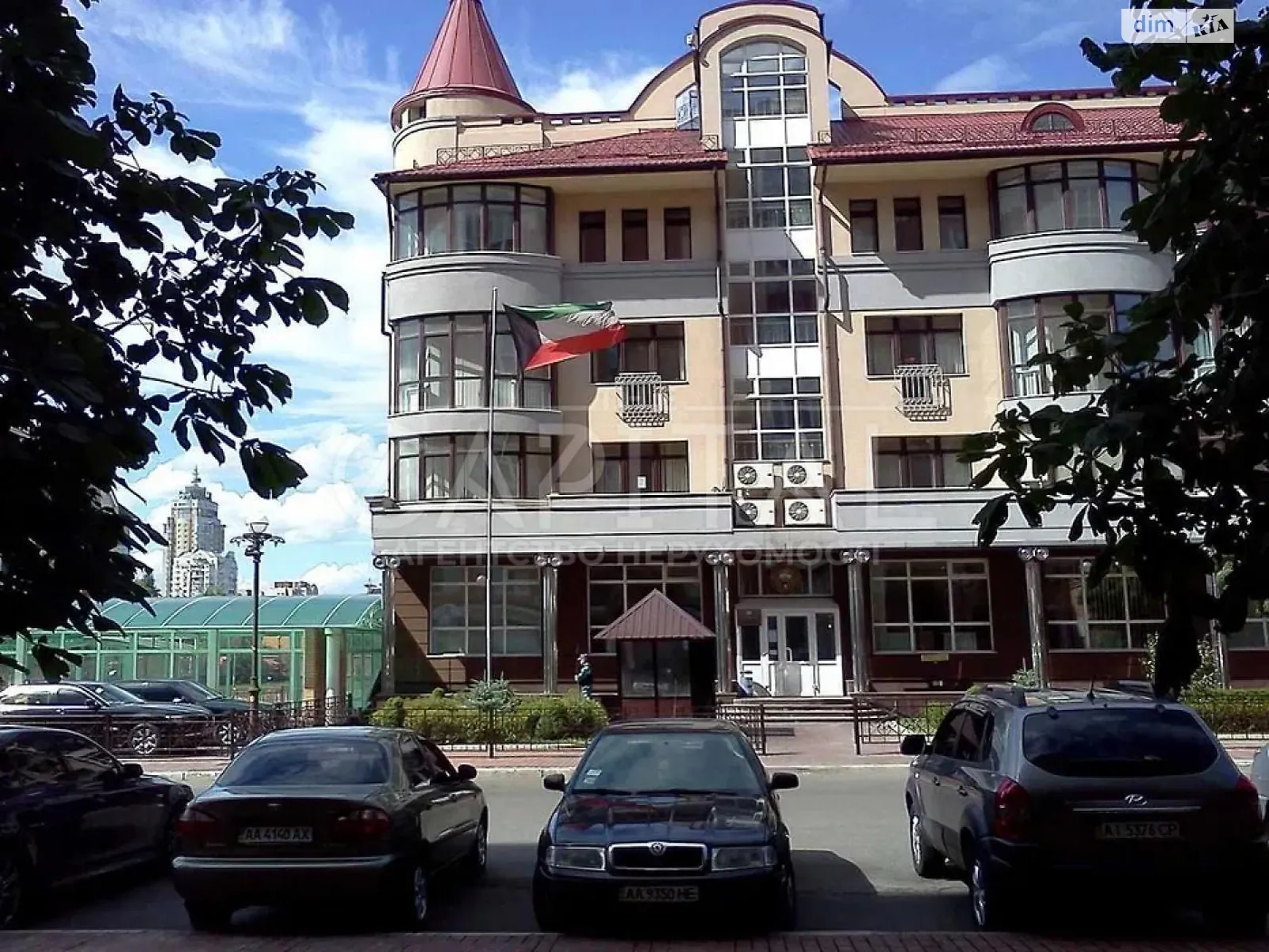 Сдается в аренду офис 1021.9 кв. м в бизнес-центре, цена: 20000 $ - фото 1