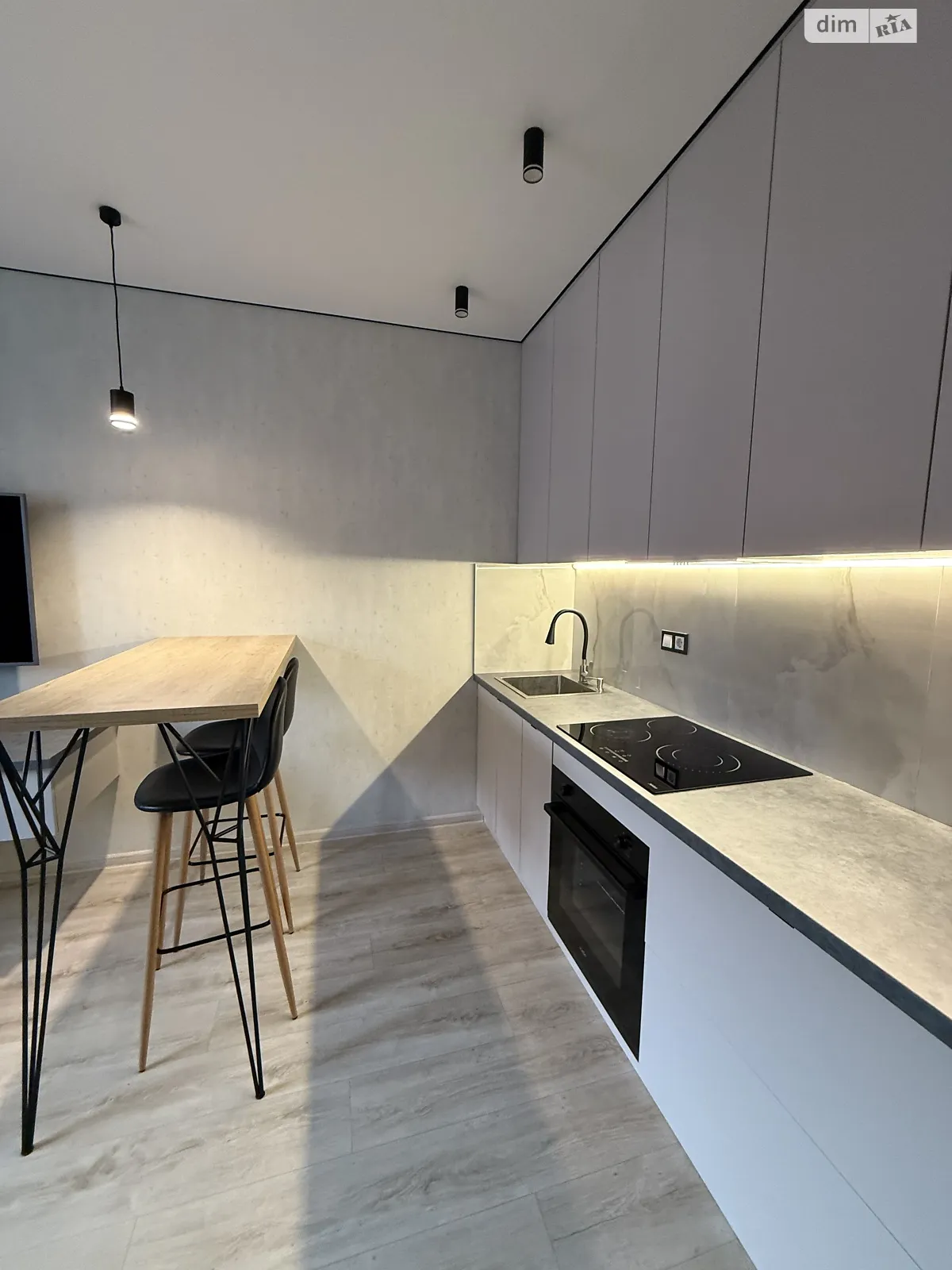 Продается 1-комнатная квартира 37 кв. м в Харькове, ул. Борткевича, 9 - фото 1