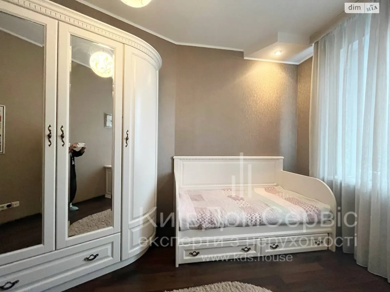 Продается 2-комнатная квартира 74.8 кв. м в Киеве, ул. Дмитриевская, 82 - фото 1
