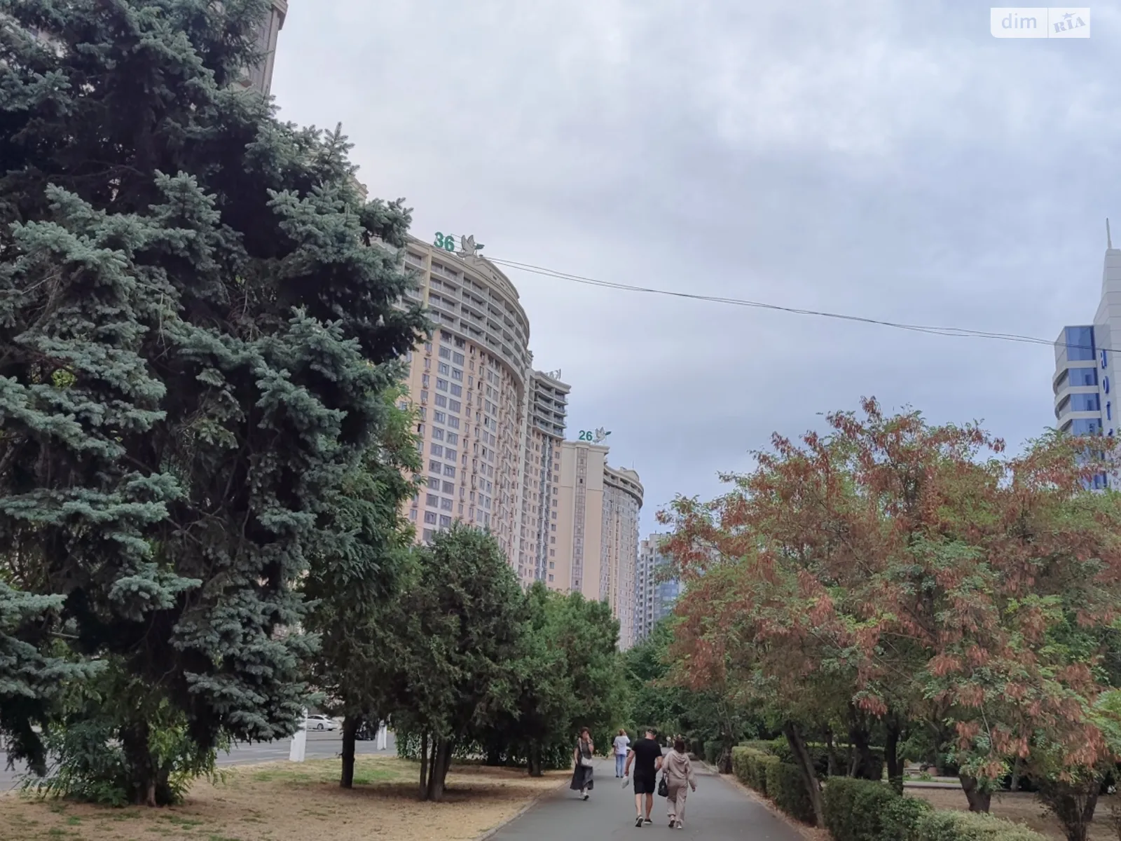 Продается 1-комнатная квартира 45 кв. м в Одессе, ул. Генуэзская - фото 1