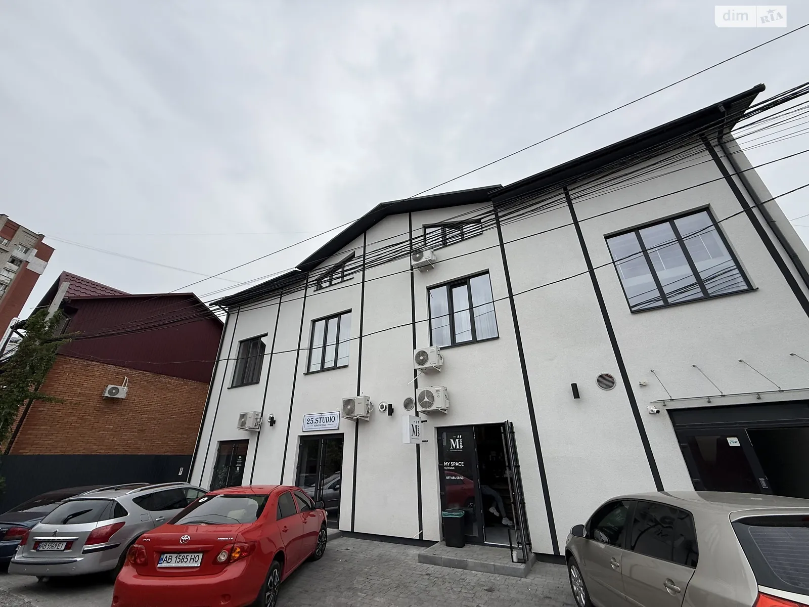 Продается 1-комнатная квартира 33 кв. м в Виннице, ул. Марии Литвиненко-Вольгемут, 18 - фото 1